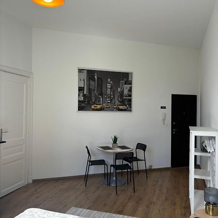 Studio Issa Bruxelles Exterior foto